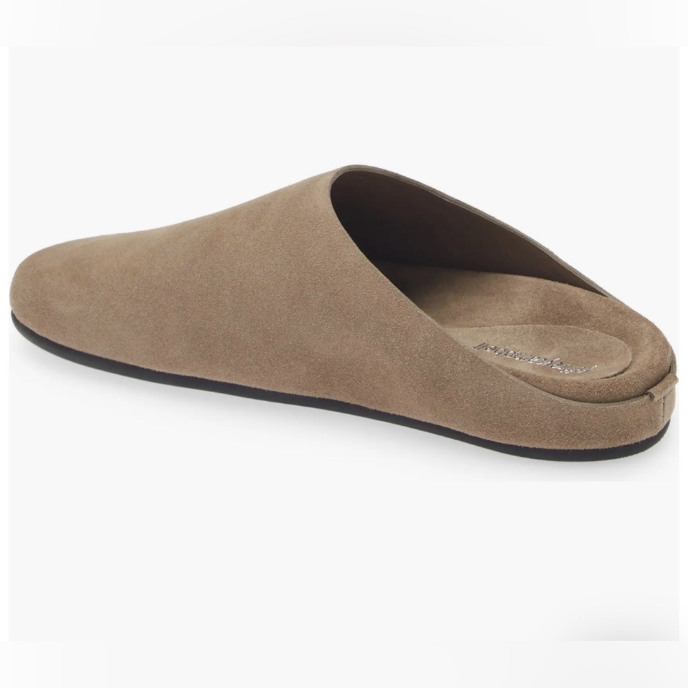 Jeffrey Campbell Content Slide